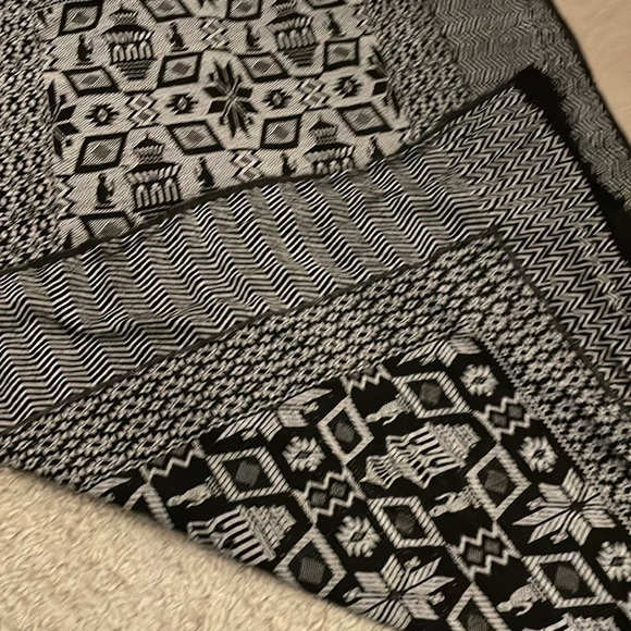 Woven black and white India bedspread blanket tablecloth boho tribal - Picture 6 of 7
